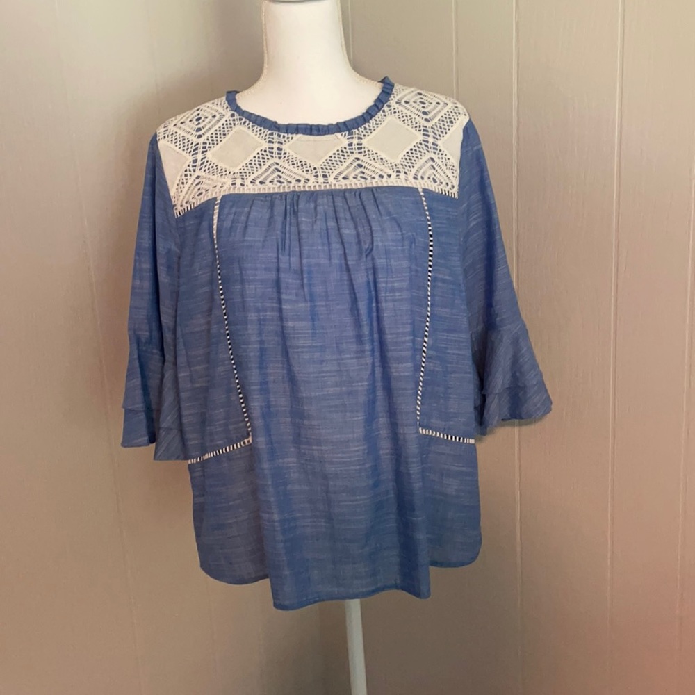 Pretty blue blouse